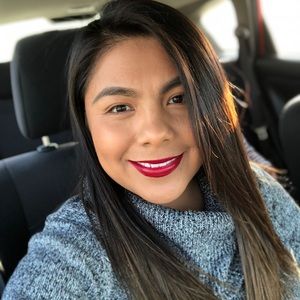 Meet your Posher, Maria